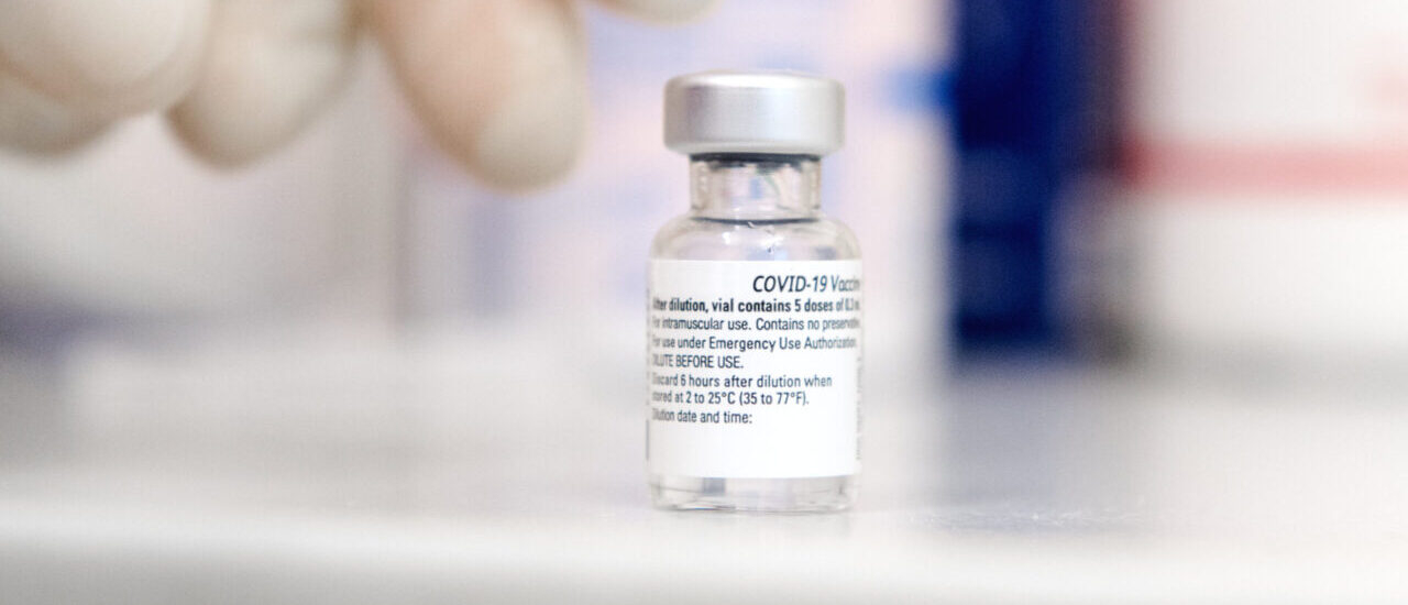 Corona-Impfung in Betrieben: Welche Kosten kommen auf Arbeitgeber zu? - Ecovis Deutschland