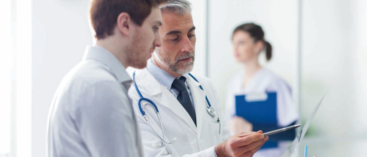 Corona-Soforthilfe im Gesundheitswesen: Regierung erleichtert Beschäftigung - Ecovis Deutschland