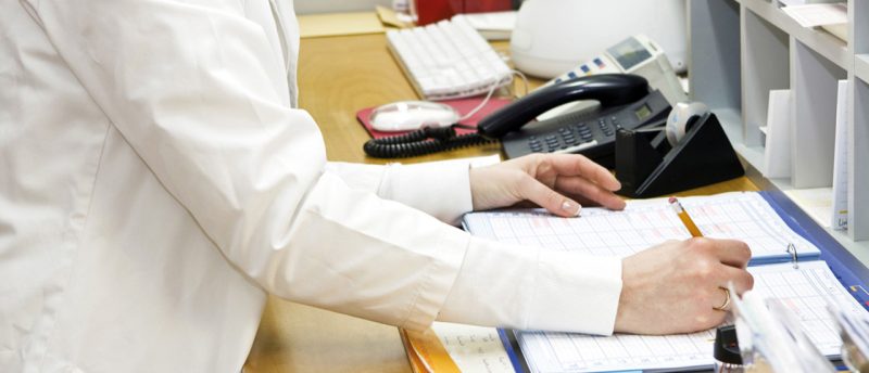 Praxis-Mitarbeiter privat als Minijobber anstellen