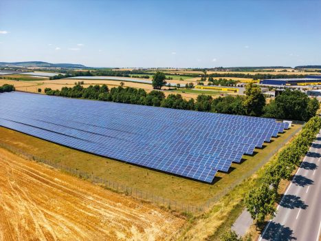 PV-Freichflächen|PV-Freiflächen|Stromerzeugung aus erneuerbaren Energien und Ausbauziele bis 2025