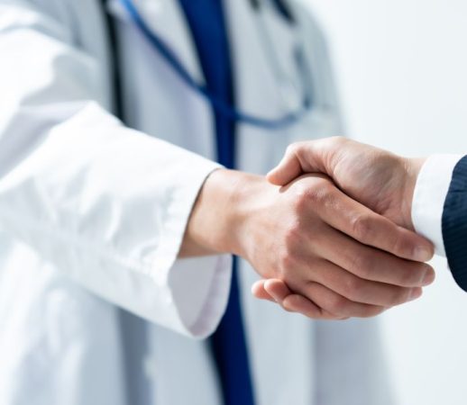 Abfindungsklauseln in BAG-Verträgen: Wann für Ärztinnen und Ärzte ein Schenkungsteuerrisiko besteht